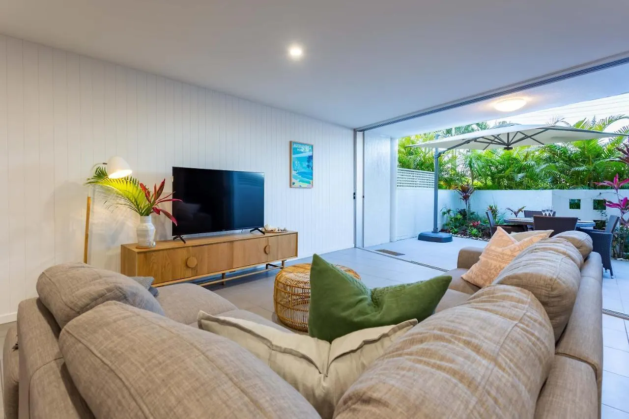Beachfront Bliss Positioned Perfectly In Cotton Tree Maroochydore 0*,  Australie